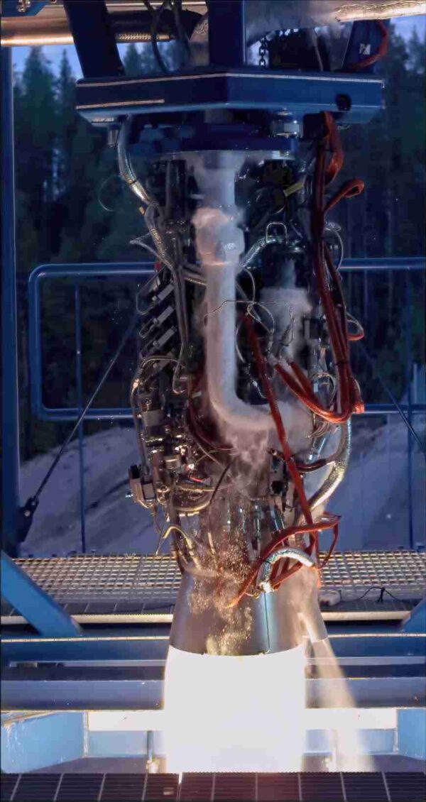 Hyperfire Engine RFA succesfully hot fires Helix engine for a total of 74 seconds ...